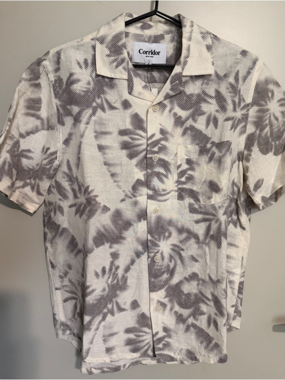 Corridor Day Palms Cream & Brown Short-Sleeve Button-Down Shirt Sz Small